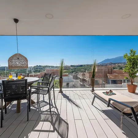 Unique 3-bdrm Townhouse, Stunning View, Pool & Bbq * 埃斯特波纳
